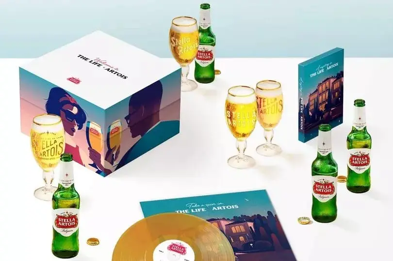 The murder mystery game Red Herring Games made with Stella Artois, with bottles and glasses of beer