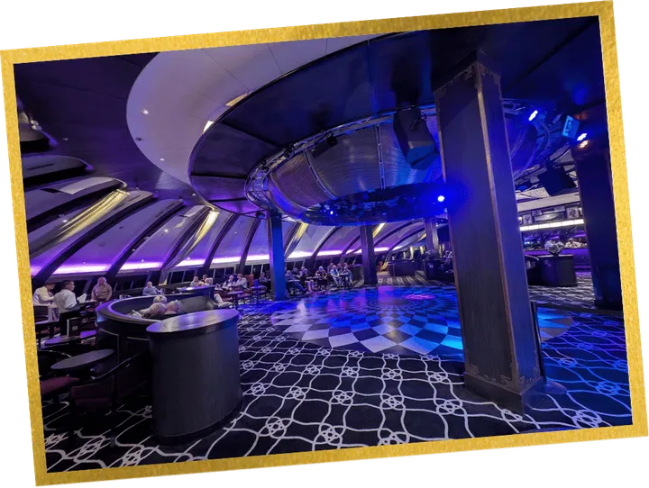 The Observatory lounge on board the Ambience