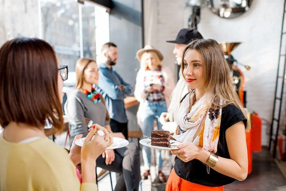 Are mix and mingle style murder mystery games possible?